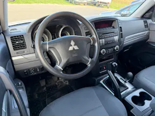 Mitsubishi Pajero 3.2 DID Swiss Professional