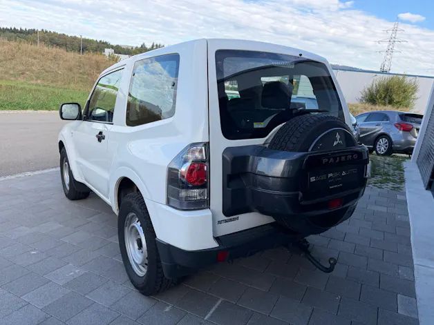 Mitsubishi Pajero 3.2 DID Swiss Professional