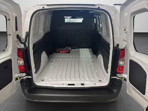 PEUGEOT e-Partner Kaw. 800 Long 50 kWh