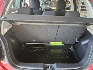 MITSUBISHI SPACE STAR 8