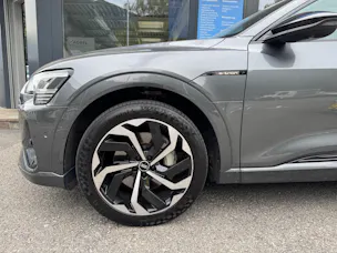 AUDI e-tron Sportback 55 S-Line quattro