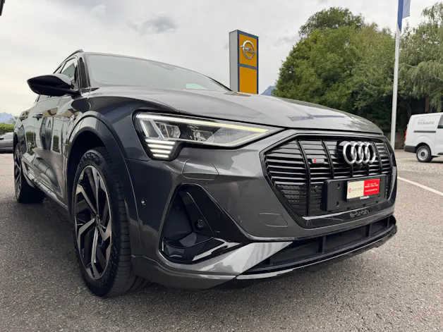 AUDI e-tron Sportback 55 S-Line quattro