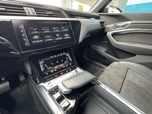 AUDI e-tron Sportback 55 S-Line quattro