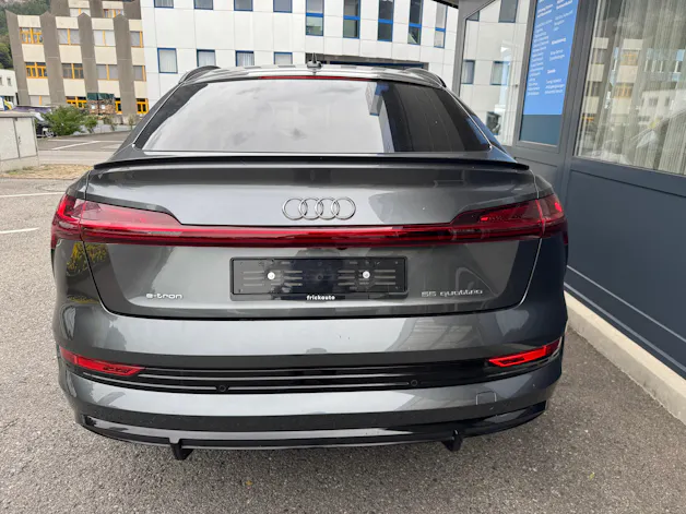 AUDI e-tron Sportback 55 S-Line quattro