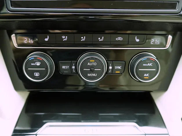 VW Passat Variant 1.4 TSI DSG Plug-In-Hybrid GTE