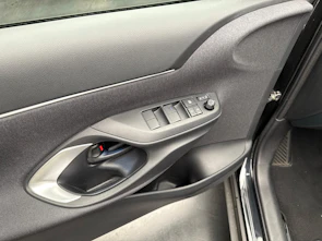 immagine del veicolo TOYOTA Yaris Cross 1.5 VVT-i HSD Trend AWD-i