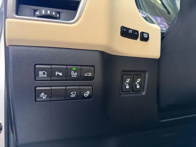 Lexus NX 300h Excellence