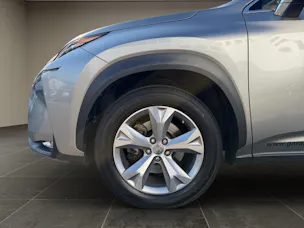 Lexus NX 300h Excellence