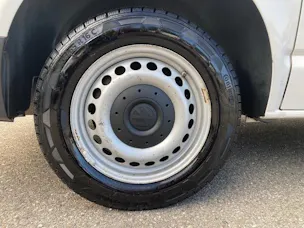 VW T5 Kombi 3000 2.0 TDI 140 BMT 4m