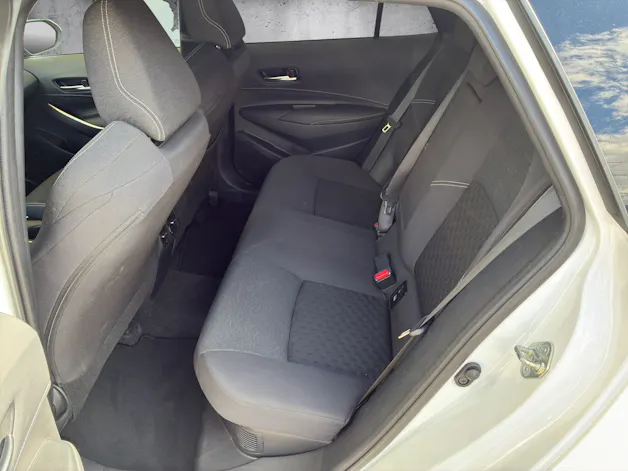 Suzuki Swace 1.8 Compact Top Hybrid