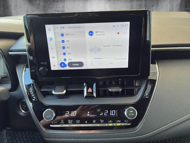 Suzuki Swace 1.8 Compact Top Hybrid