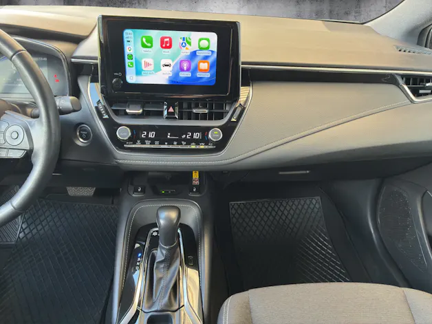 Suzuki Swace 1.8 Compact Top Hybrid
