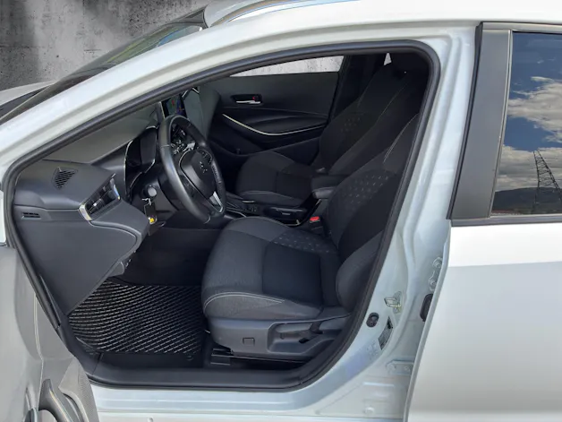 Suzuki Swace 1.8 Compact Top Hybrid