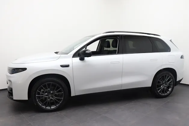 Leapmotor C10 EV AWD