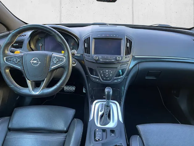 OPEL Insignia Sports Tourer 2.8 V6 T 4x4 OPC