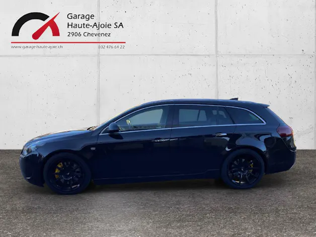 OPEL Insignia Sports Tourer 2.8 V6 T 4x4 OPC