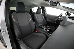 Fahrzeugbild TOYOTA Prius 2.0 Plug-In-Hybrid Style