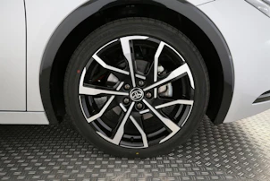 Fahrzeugbild TOYOTA Prius 2.0 Plug-In-Hybrid Style