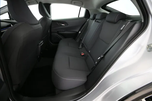 Toyota Prius 2.0 Plug-In-Hybrid Style