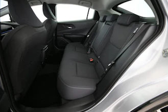 https://vehicle.imgix.net/4481321/77a3b7a7-58c9-47d4-a470-cb5bfd5afd86.jpg