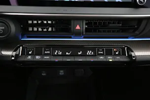 Toyota Prius 2.0 Plug-In-Hybrid Style