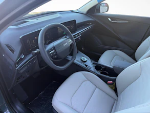 https://vehicle.imgix.net/4481346/63cf5610-807a-48ff-bef0-2b6ea2ec7a3e.jpg