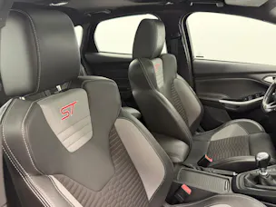 FORD Focus 2.0i EcoB SCTi ST-1