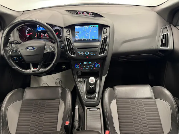 FORD Focus 2.0i EcoB SCTi ST-1