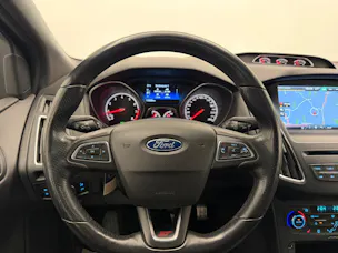 FORD Focus 2.0i EcoB SCTi ST-1