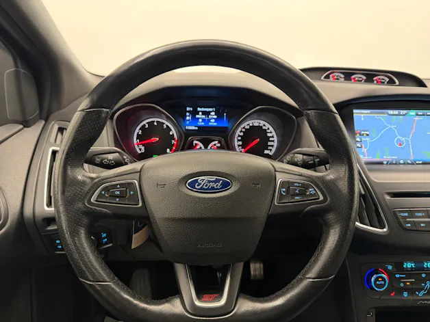 FORD Focus 2.0i EcoB SCTi ST-1