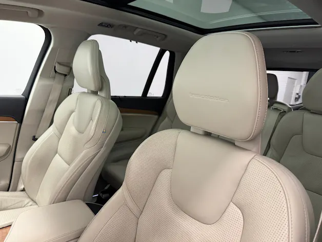 VOLVO XC90 2.0 T6 Momentum 7P. AWD