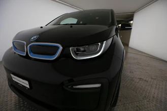 https://vehicle.imgix.net/4481482/441ecb12-2315-4ea6-b605-0353094c2047.jpg