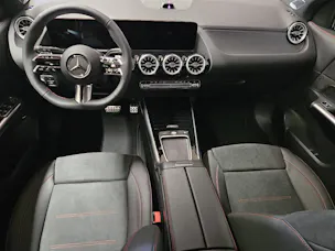 MERCEDES-BENZ GLA 220 d 4Matic AMG Line Swiss Star