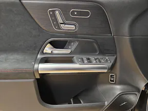 MERCEDES-BENZ GLA 220 d 4Matic AMG Line Swiss Star