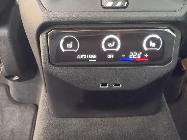 BMW X3 M50i