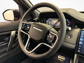 https://vehicle.imgix.net/4481493/43642960-4851-4a8a-80ee-9eff636f2422.jpg