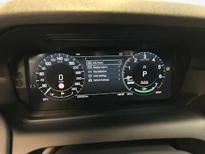https://vehicle.imgix.net/4481493/86ba48f7-0408-4d8d-b6c4-767281316f76.jpg