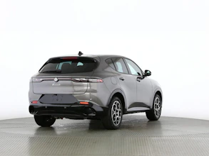 https://vehicle.imgix.net/4481546/bc060ff5-ab55-42c7-8551-5e717f938496.jpg