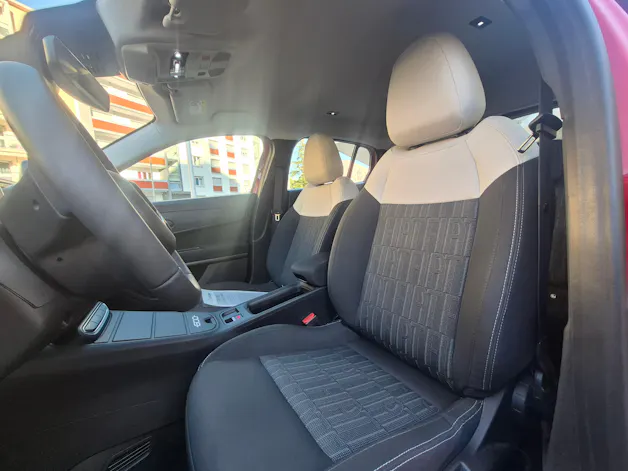 FIAT 600 1.2 Hybrid La Prima