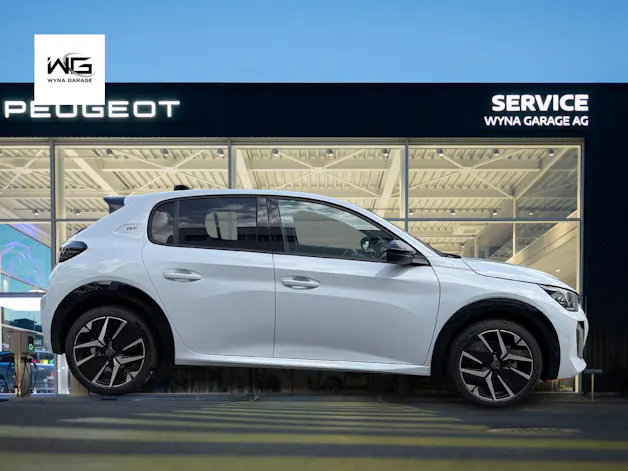 PEUGEOT 208 1.2 Hybrid 145 GT Exclusive