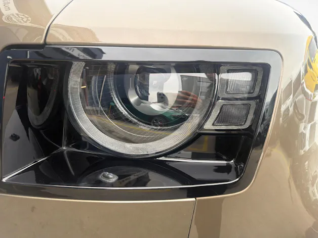 Land Rover Defender 90 3.0 D I6 X-Dynamic SE