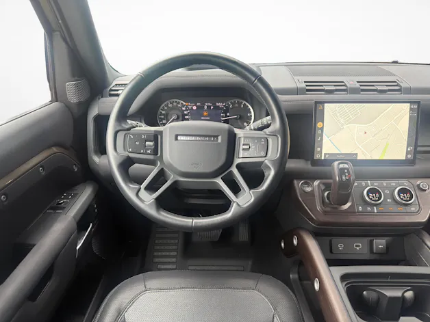 Land Rover Defender 90 3.0 D I6 X-Dynamic SE