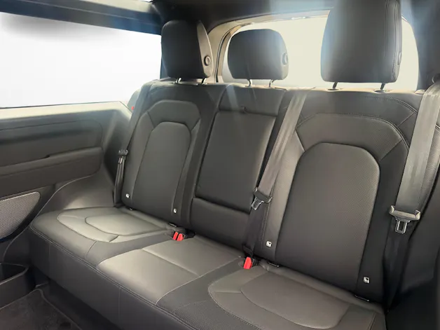 Land Rover Defender 90 3.0 D I6 X-Dynamic SE