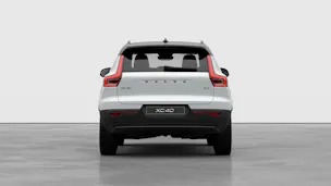 VOLVO XC40 2.0 B4 MH Black Edition