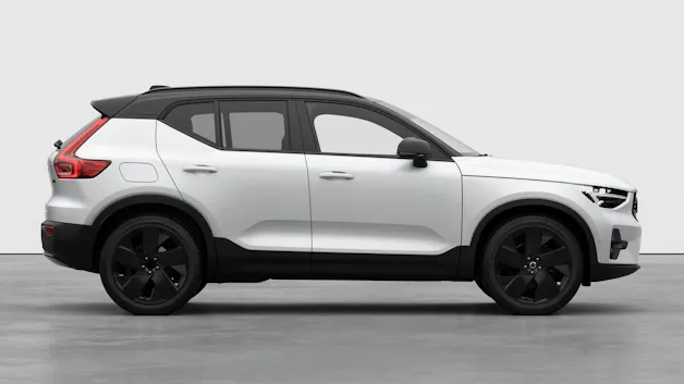 VOLVO XC40 2.0 B4 MH Black Edition