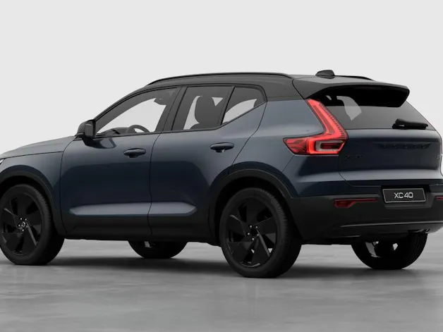 VOLVO XC40 2.0 B4 MH Black Edition