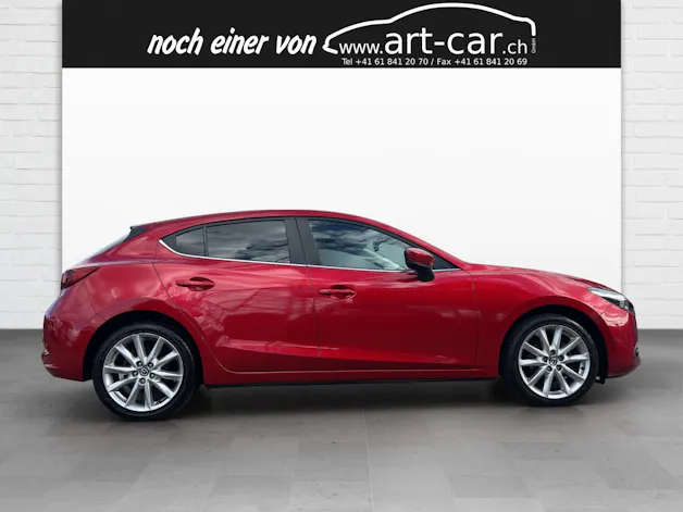 MAZDA 3 2.2 D Revolution