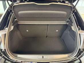 https://vehicle.imgix.net/4481670/bf828223-2d39-4d14-99a8-fc1656072341.jpg