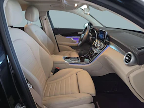 Fahrzeugbild MERCEDES-BENZ GLC 300 4MATIC Coupé AMG Line