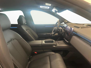 https://vehicle.imgix.net/4481733/beccf495-b877-4f88-8299-74a338268963.jpg